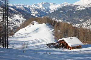 Xtrallusion offers independent self-guided Walking, Adventure, Activity, Skiing and Paragliding Holiday itineraries on the Italian Rivieras, in the Italian Lakes, in the Italian Alps and in some of the most beautiful corners of Italy.